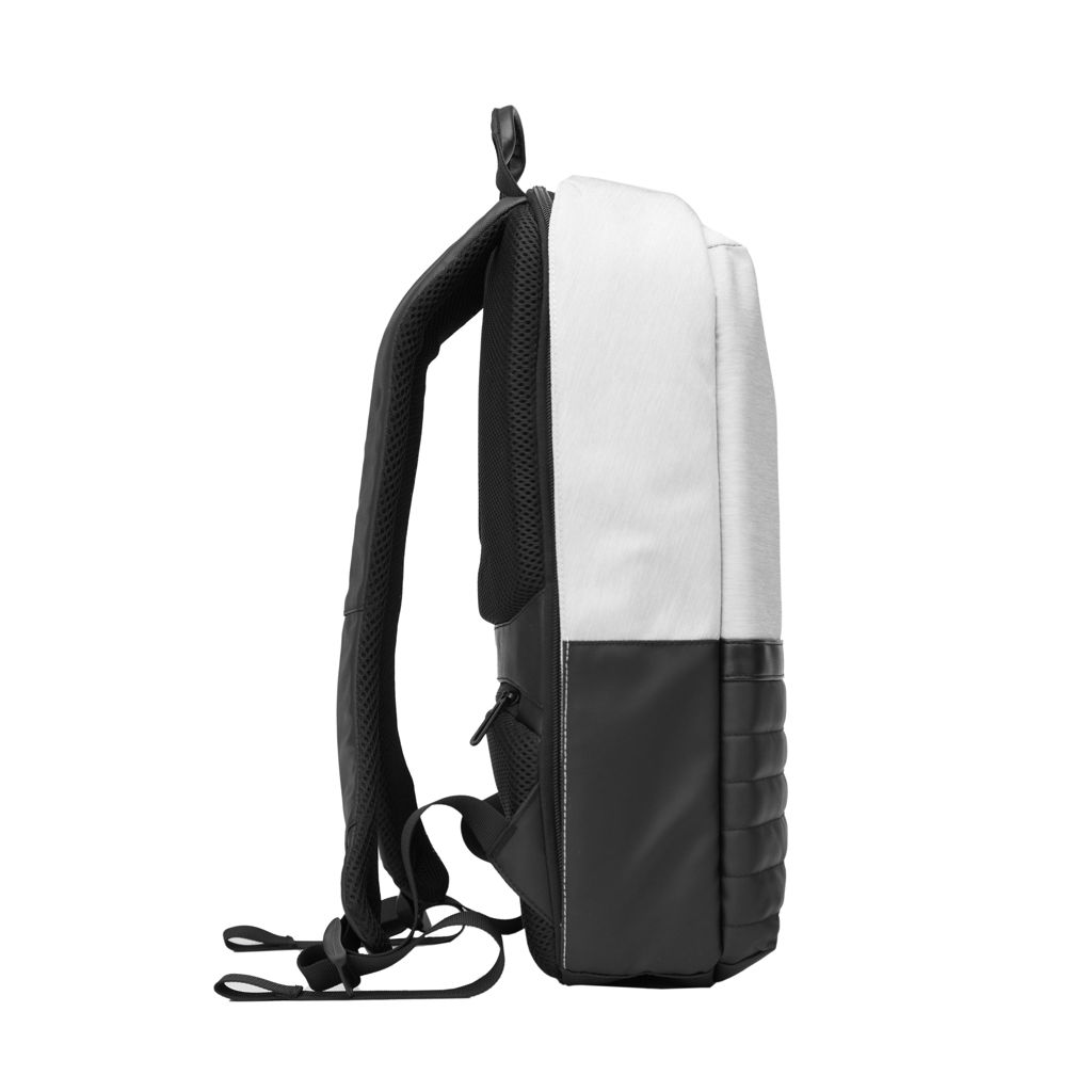 Mochila Rennen 3 Mochila Rennen, detalle - Productos con Descuento | MerchLAB