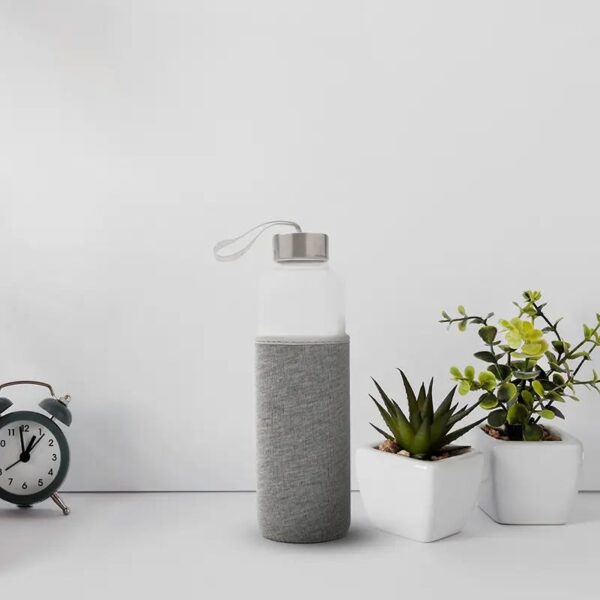 Botella Eden, detalle - Productos con Descuento | MerchLAB