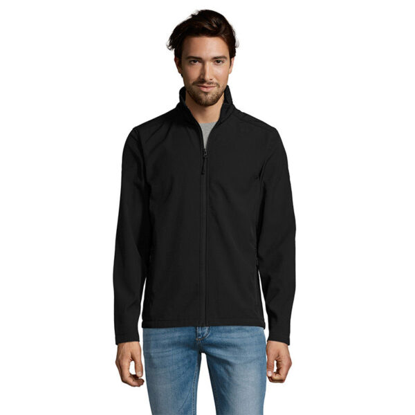 Chaqueta Softshell Race Hombre, detalle - Chaquetas | MerchLAB