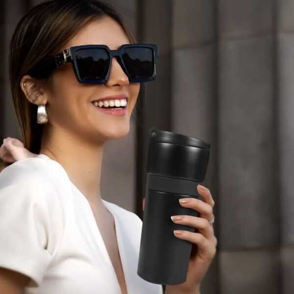 Mug Daten, vista 2 - Tazones, Termos y Mugs | MerchLAB