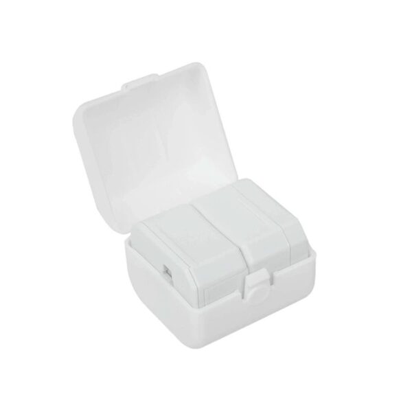World Travel Adaptor, foto 4 - Adaptadores | MerchLAB