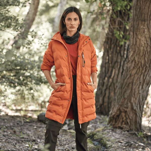 Parka Taurus Terracota Mujer, vista 2 - Parkas | MerchLAB