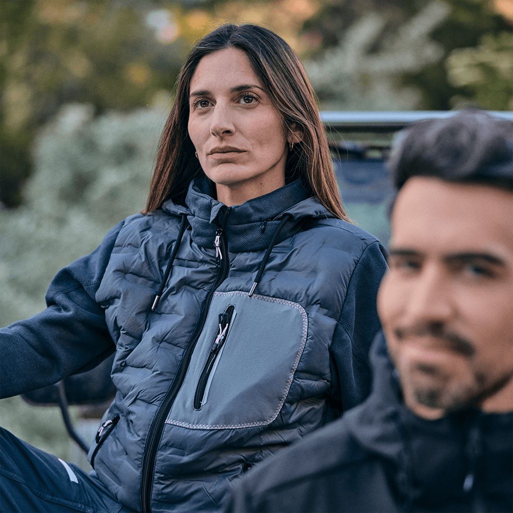 Chaqueta Pirineos Gris Medio/Gris Oscuro Mujer 2 Chaqueta Pirineos Gris Medio/Gris Oscuro Mujer, vista 2 - Chaquetas | MerchLAB