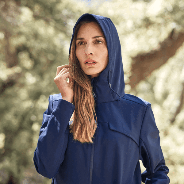 Chaqueta Balcanes Azul Marino Mujer, vista 2 - Parkas | MerchLAB