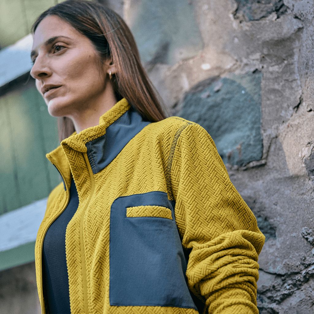 Polar Garda Verde Pistacho Mujer 2 Polar Garda Verde Pistacho Mujer, vista 2 - Micropolar | MerchLAB