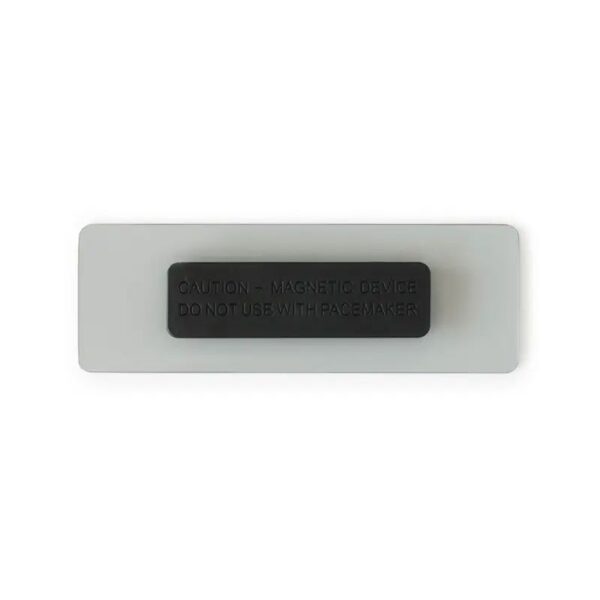 Name tag Alloy Blanco Chico, foto 4 - Lanyards e Identificación | MerchLAB