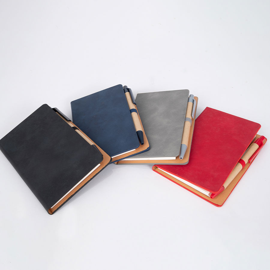 Libreta Memo Set "AURORA" de Eco-Cuero, con Bolígrafo. 1 Libreta Memo Set "AURORA" de Eco-Cuero, con Bolígrafo. - Libretas Corporativas | MerchLAB