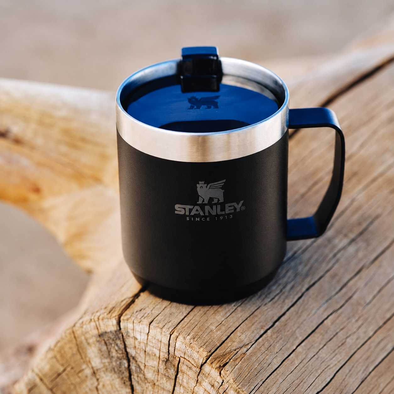 Taza de Camping Black 2.0 | 236 ML 3 Taza de Camping Black 2.0 236 ML, detalle - Mugs Corporativos | MerchLAB